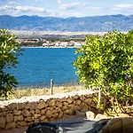 Apartmán Family-friendly With Swimming Pool Povljana, Pag - 25291 *