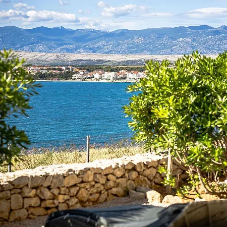 Apartment Family-friendly With Swimming Pool Povljana, Pag - 25291 *