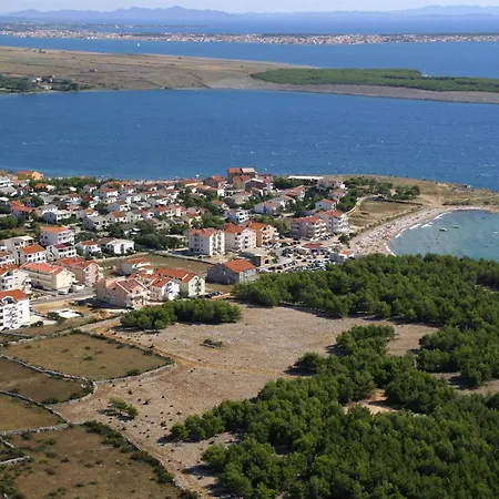 Family-friendly With Swimming Pool Povljana, Pag - 25291 Appartamento Povljana